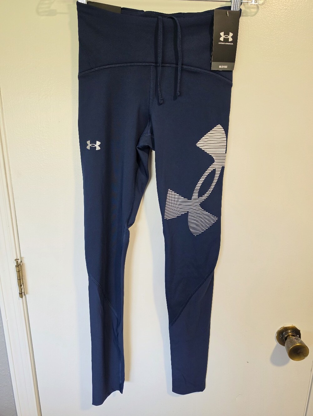 NWT Women's Under Armour Printed Crop Running Leggings